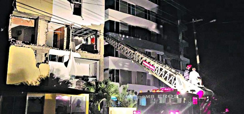 337794bbec02a325cee66c067add931a_XL