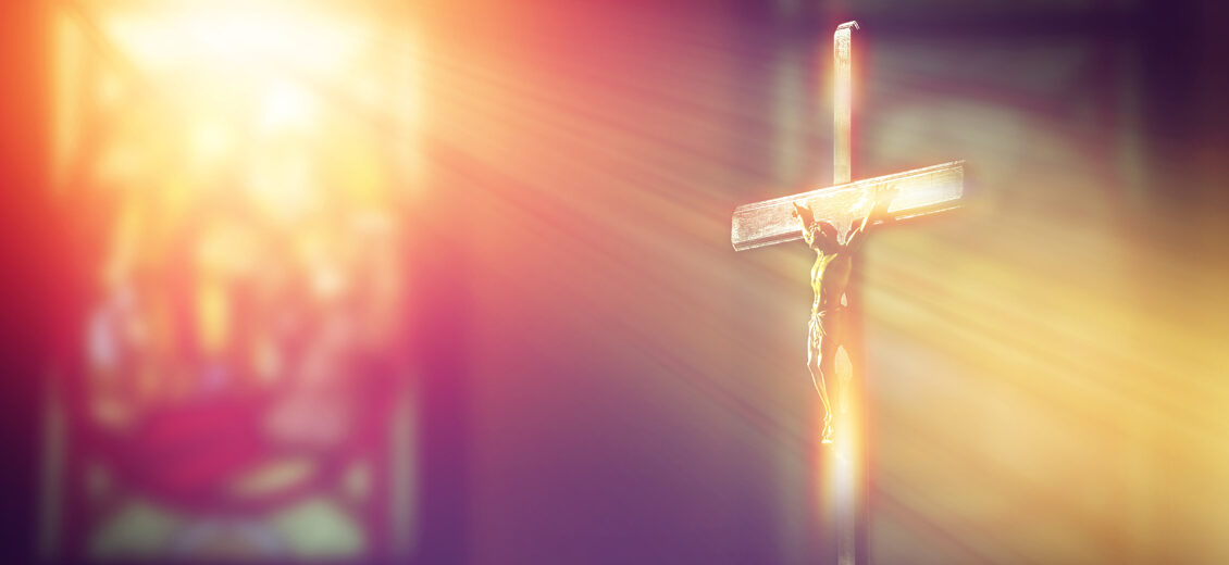 CROP_crucifix_light_AdobeStock_194056127