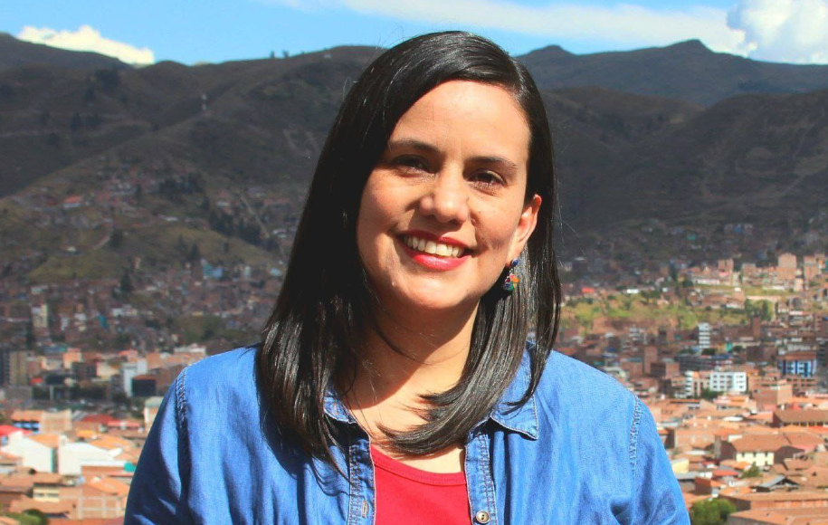 vero mendoza